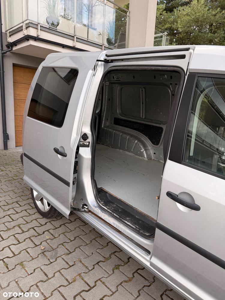 Volkswagen Caddy Maxi - 20