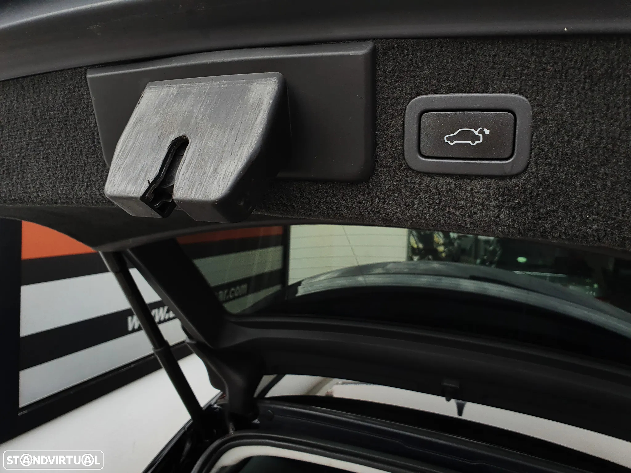 Jaguar XF Sportbrake 2.2 D Premium Luxury - 16