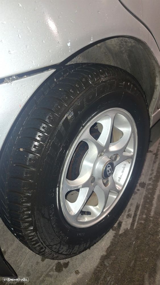 Hyundai Accent 1.3 Miles - 9