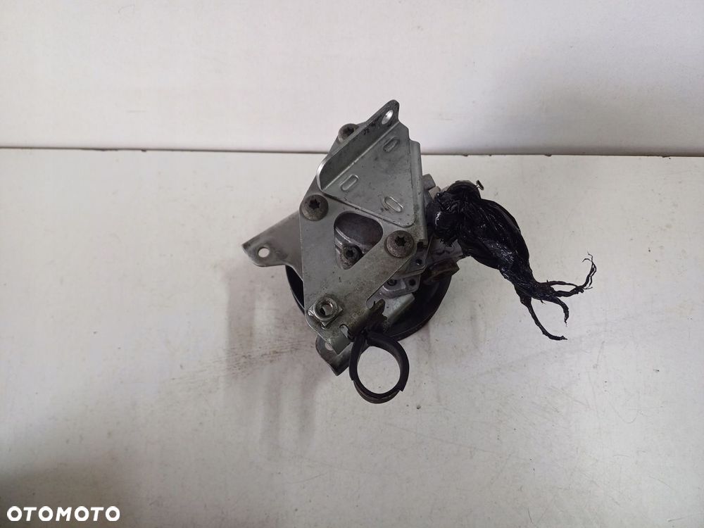 pompa wspomagania BMW 5 E39 2.0B - 4