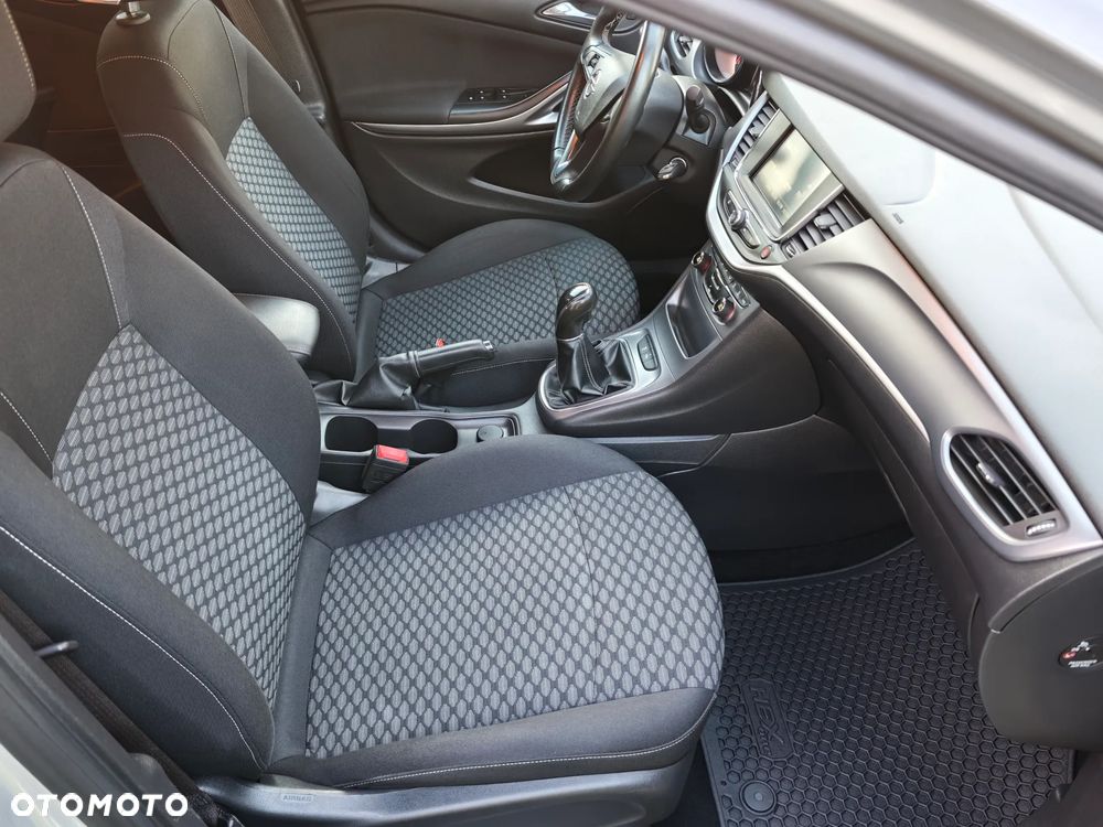 Opel Astra - 18