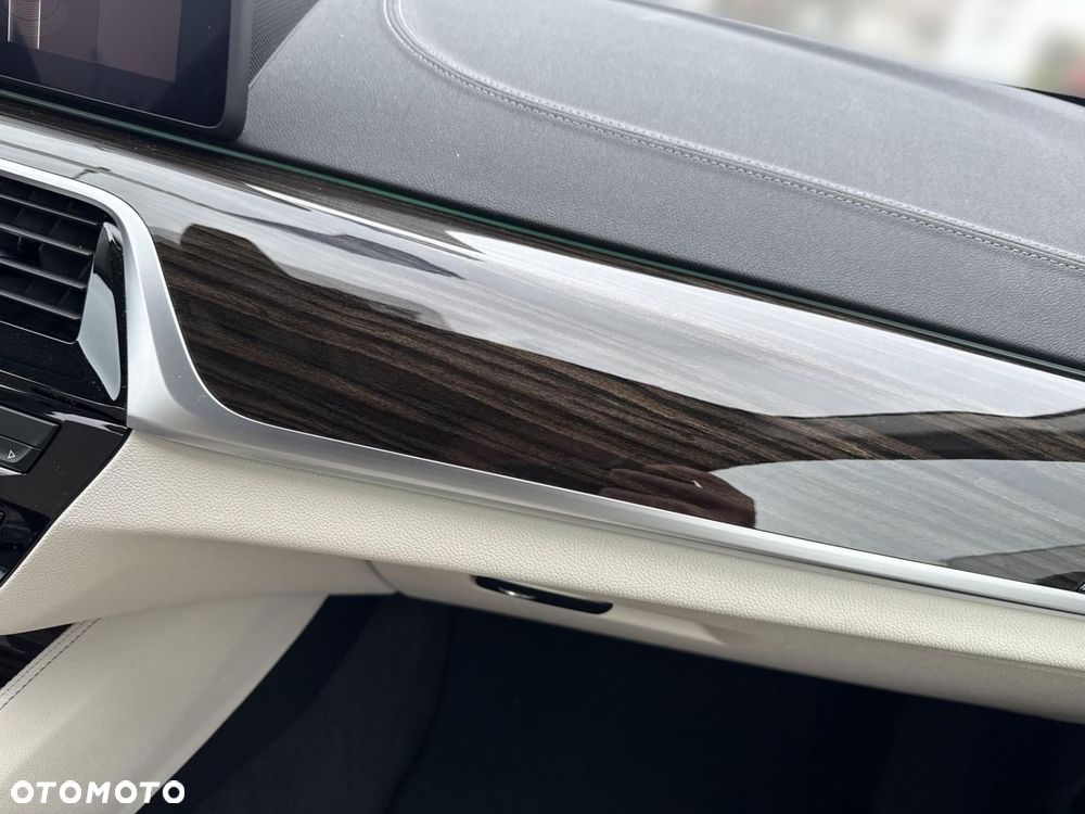 BMW Seria 5 - 15