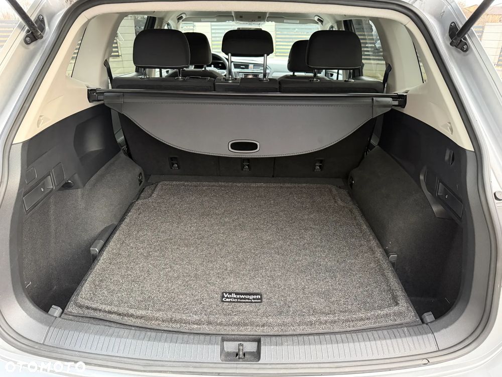 Volkswagen Tiguan Allspace - 22
