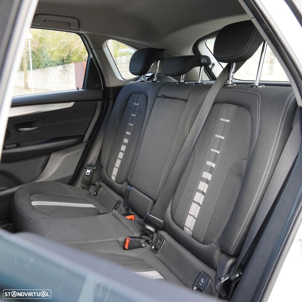 BMW 216 Active Tourer d - 10