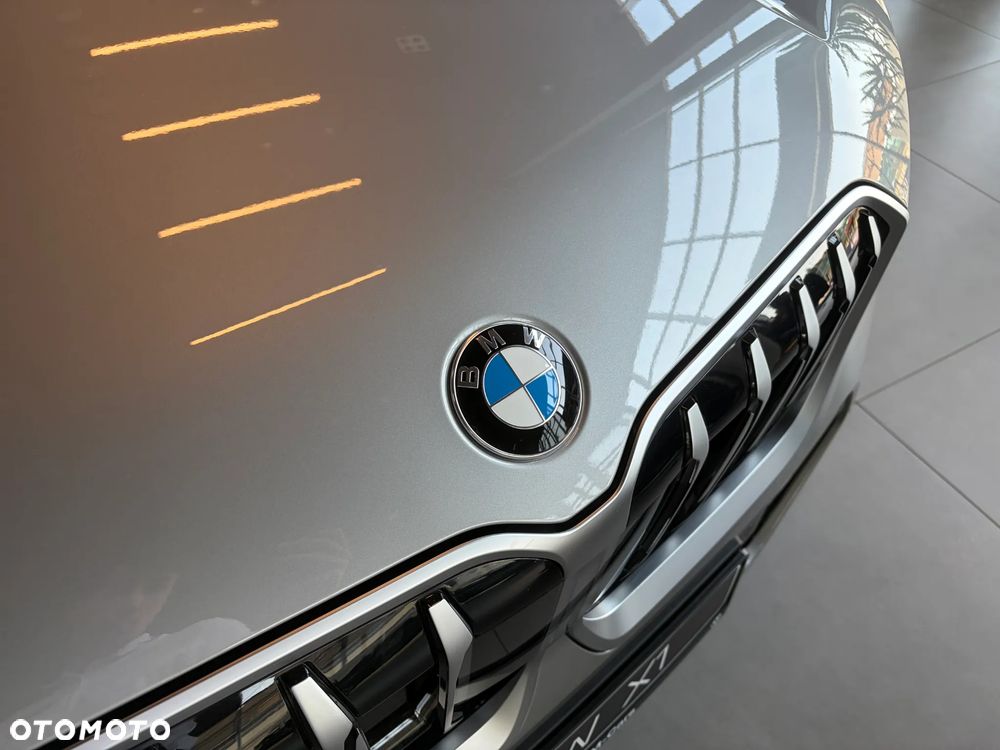 BMW X1 - 10