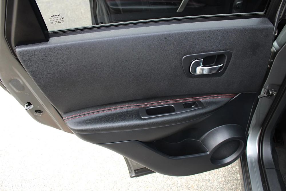 Nissan Qashqai 1.6 DCi ALL-MODE 4x4i TEKNA - 27