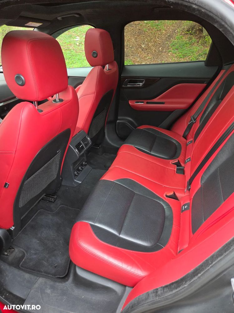 Jaguar F-Pace 30d AWD R-Sport - 6