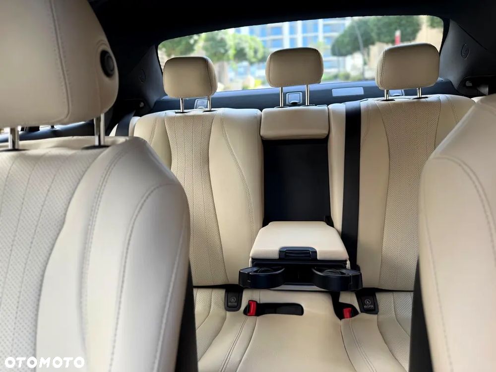 Mercedes-Benz Klasa E 300 9G-TRONIC Night Edition - 13