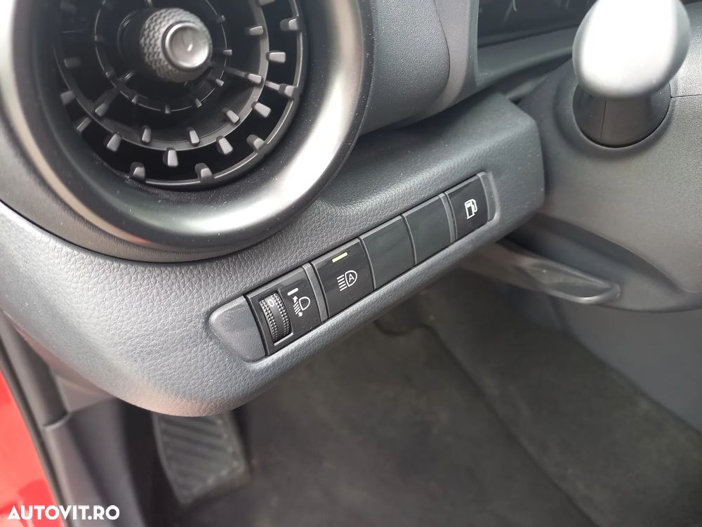 Toyota C-HR 1.8 HEV 140 CP 4x2 CVT Active - 17