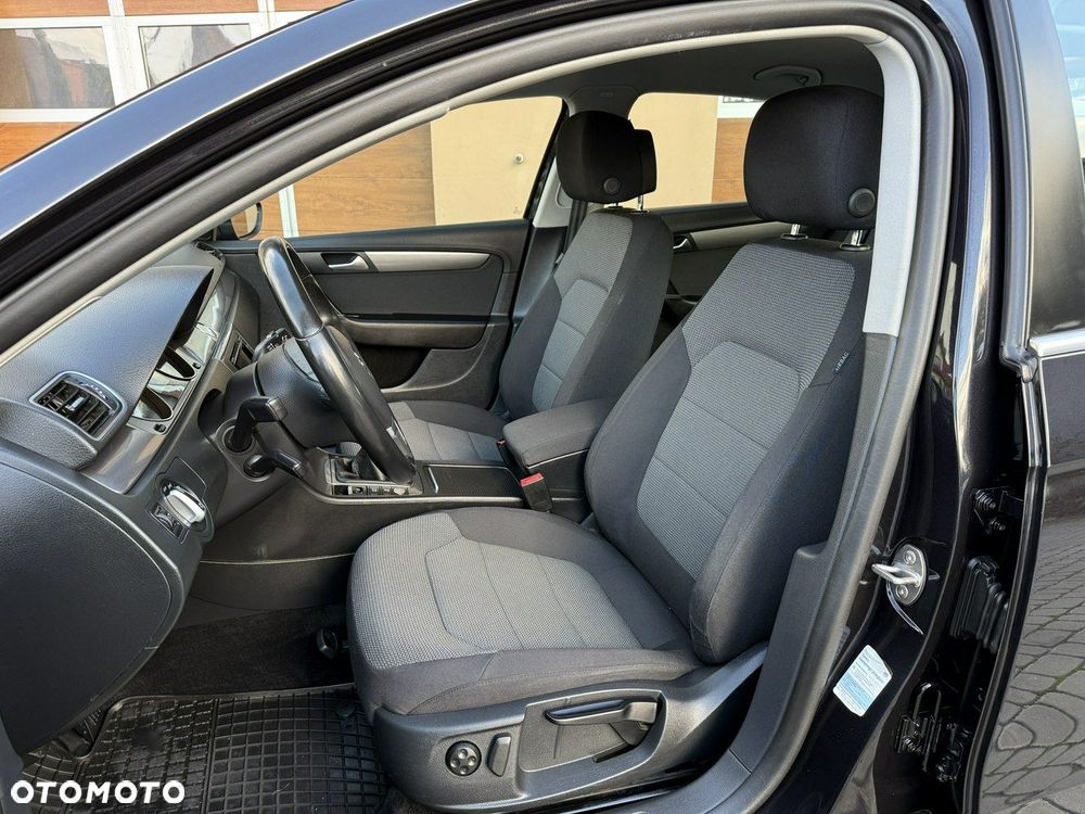 Volkswagen Passat 1.8 TSI Comfortline - 14