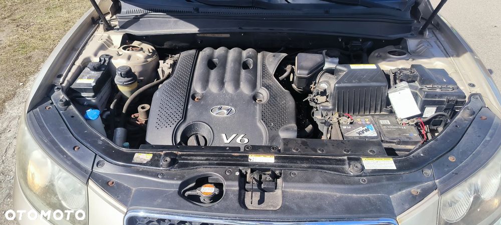 Hyundai Santa Fe 2.7 V6 Style - 10