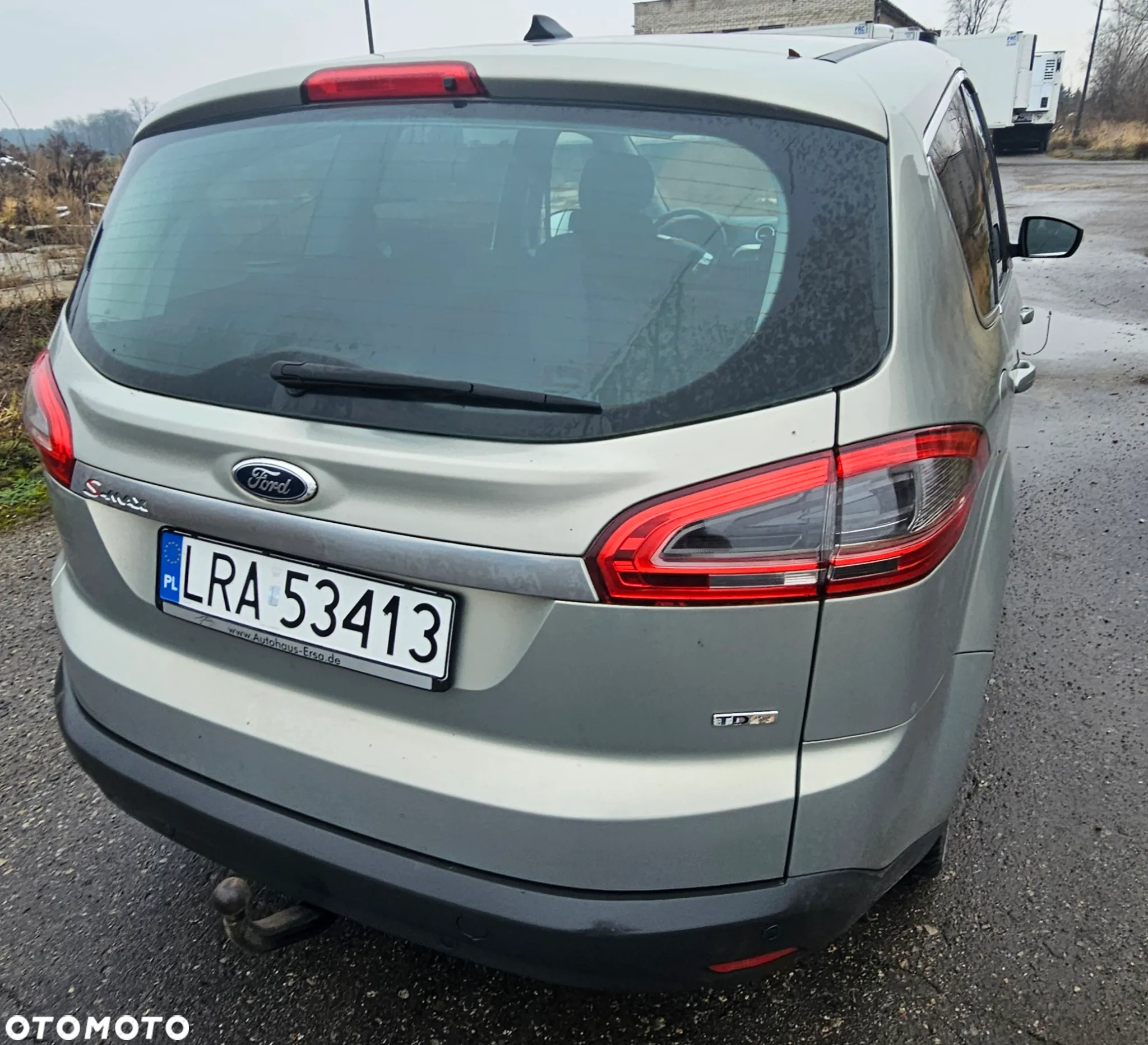 Ford S-Max - 11