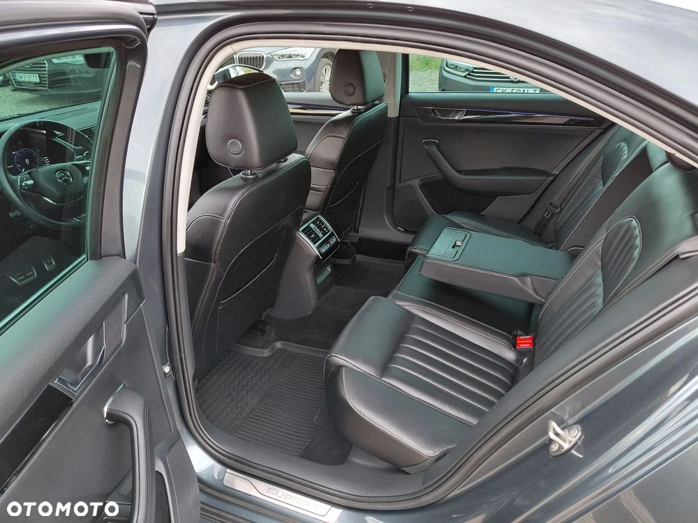 Skoda Superb 2.0 TSI L&K DSG - 24