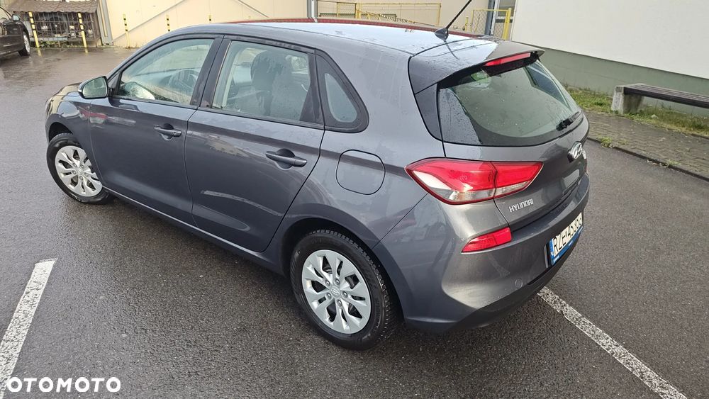 Hyundai i30 1.4 Classic + - 6