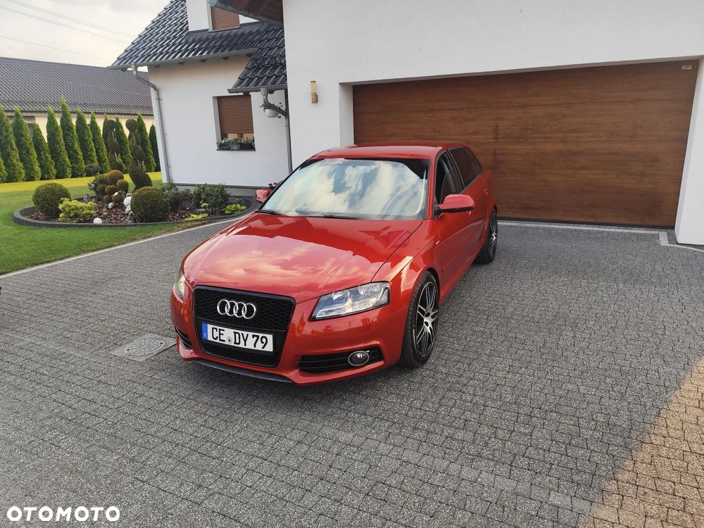 Audi A3 Sportback - 1