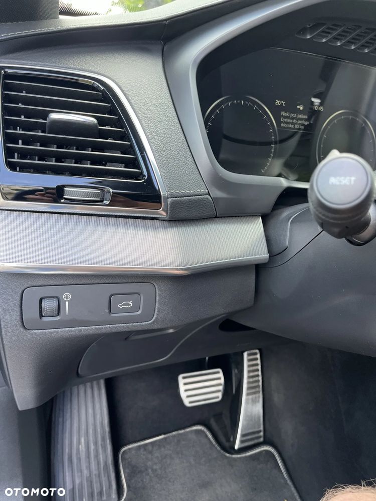 Volvo XC 90 T6 AWD R-Design - 34