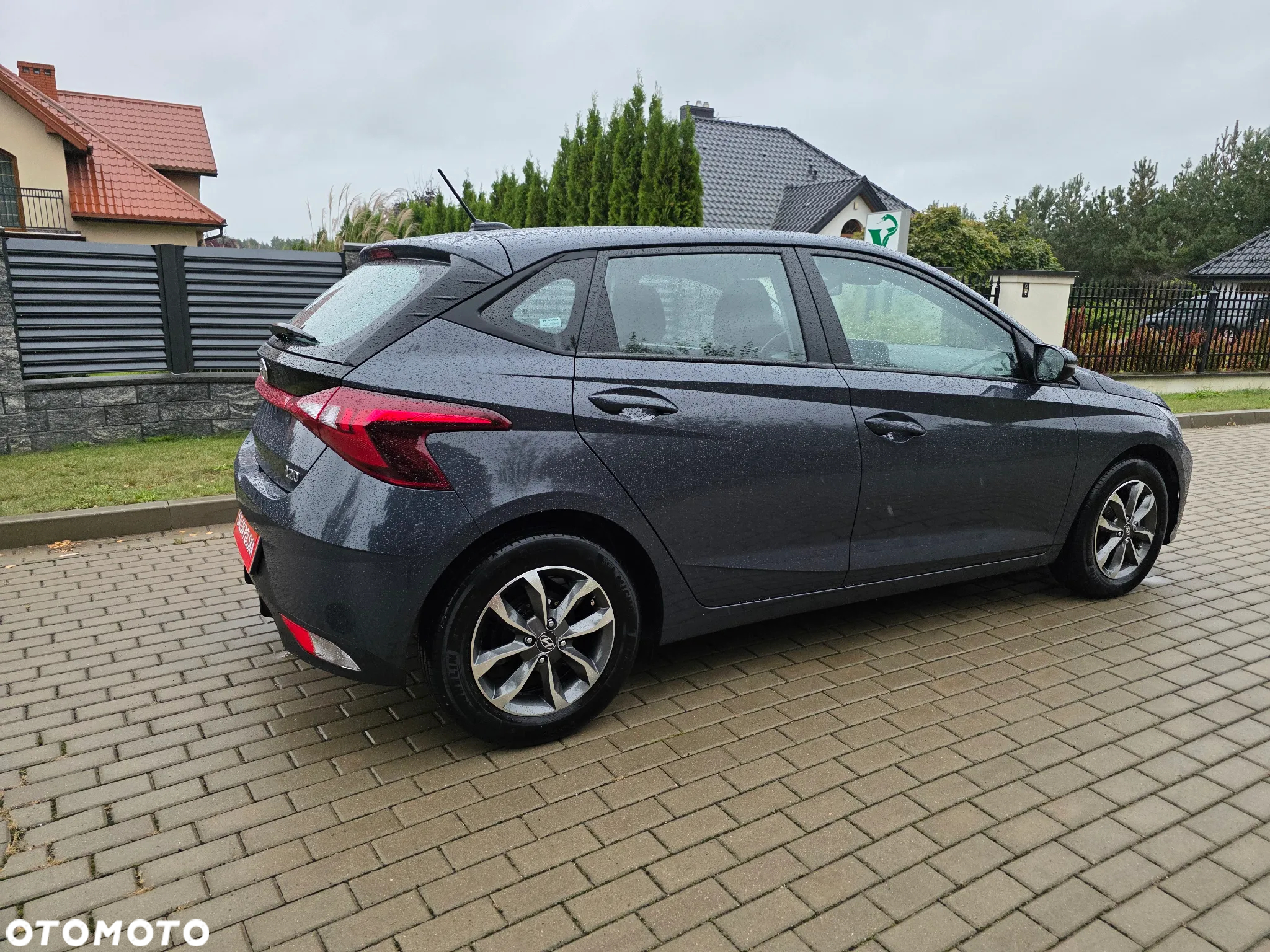 Hyundai i20 - 12