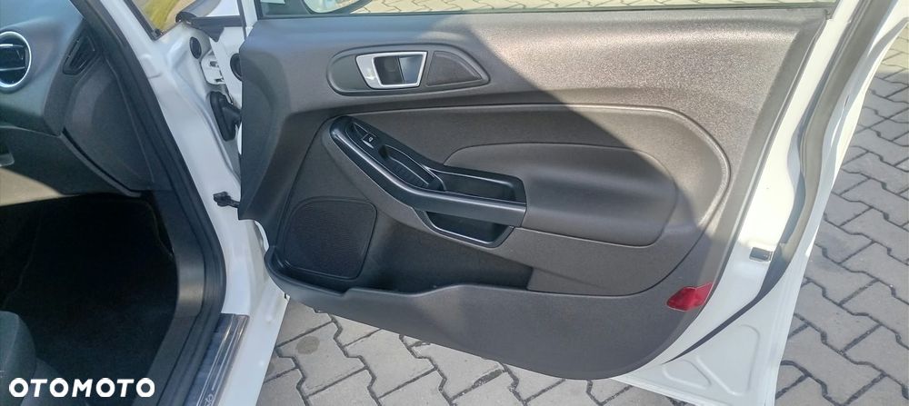 Ford Fiesta - 9