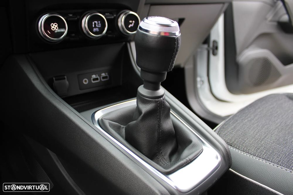 Renault Captur 1.0 TCe Exclusive Bi-Fuel - 35