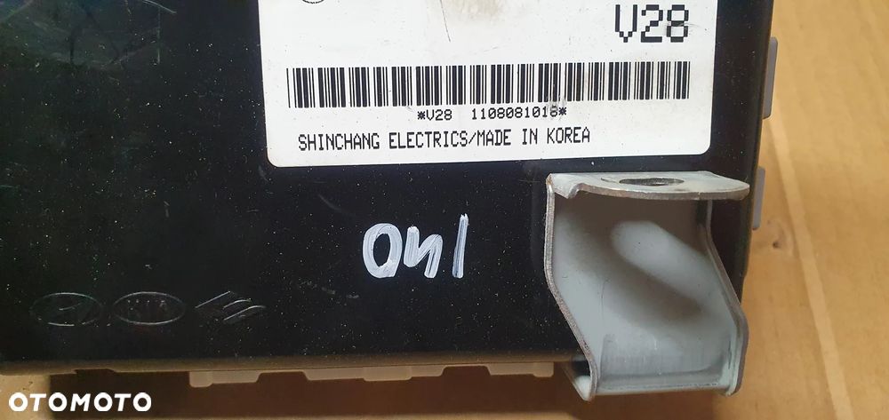 Moduł sterownik komfortu BCM Hyundai i40 95400-3Z475 - 6