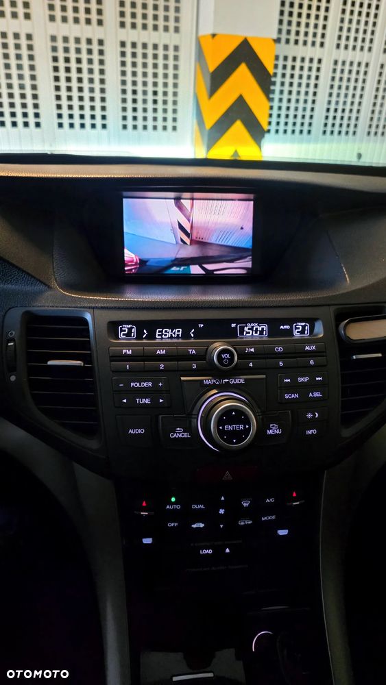 Honda Accord 2.2d Executive Nav - 16