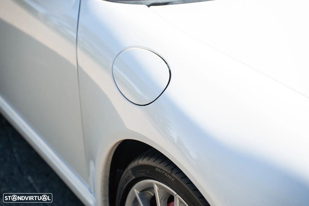 Porsche 911 (997) Carrera 4 S Cabriolet - 14