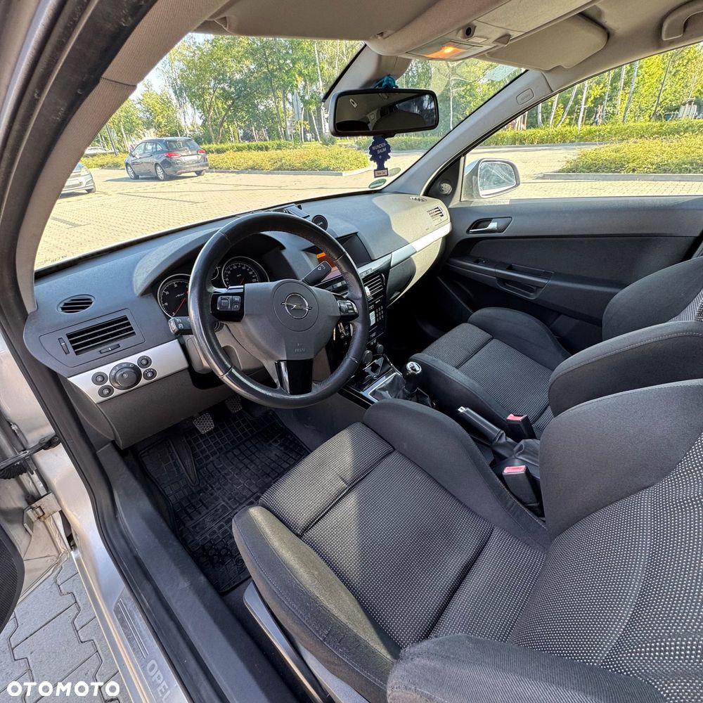 Opel Astra 1.7 CDTI Cosmo - 17