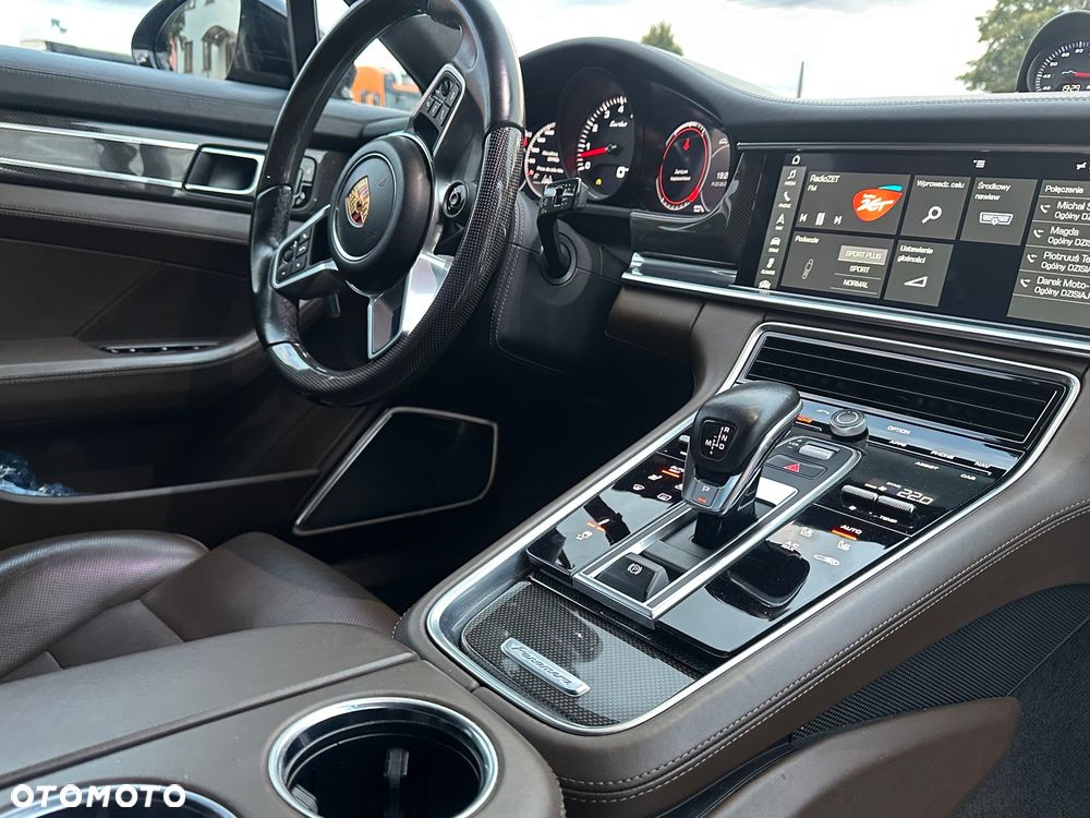 Porsche Panamera - 8