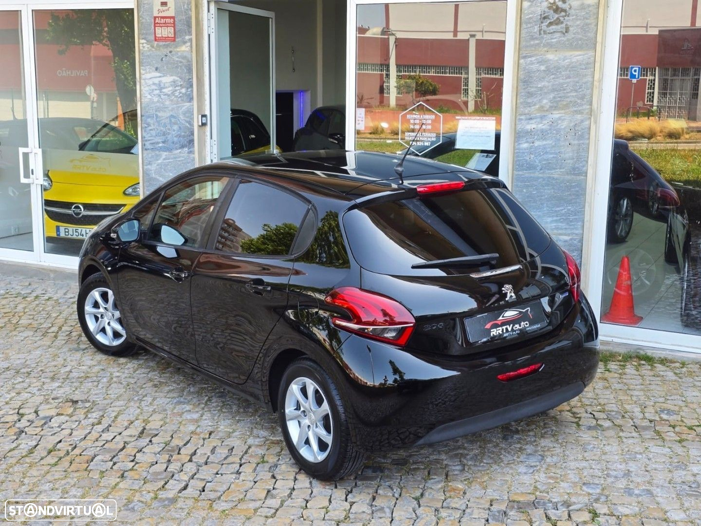 Peugeot 208 1.6 BlueHDi Active - 4