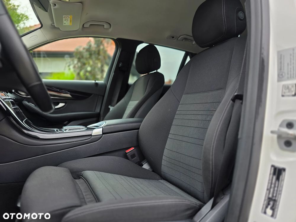 Mercedes-Benz GLC 220 d 4-Matic - 28