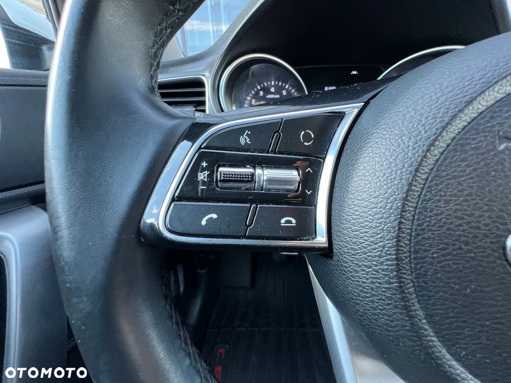 Kia Ceed 1.4 T-GDI L Business Line - 24