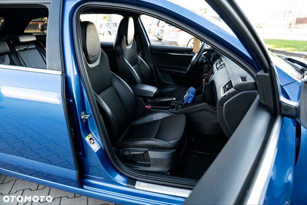Skoda Octavia 2.0 TSI RS DSG - 20