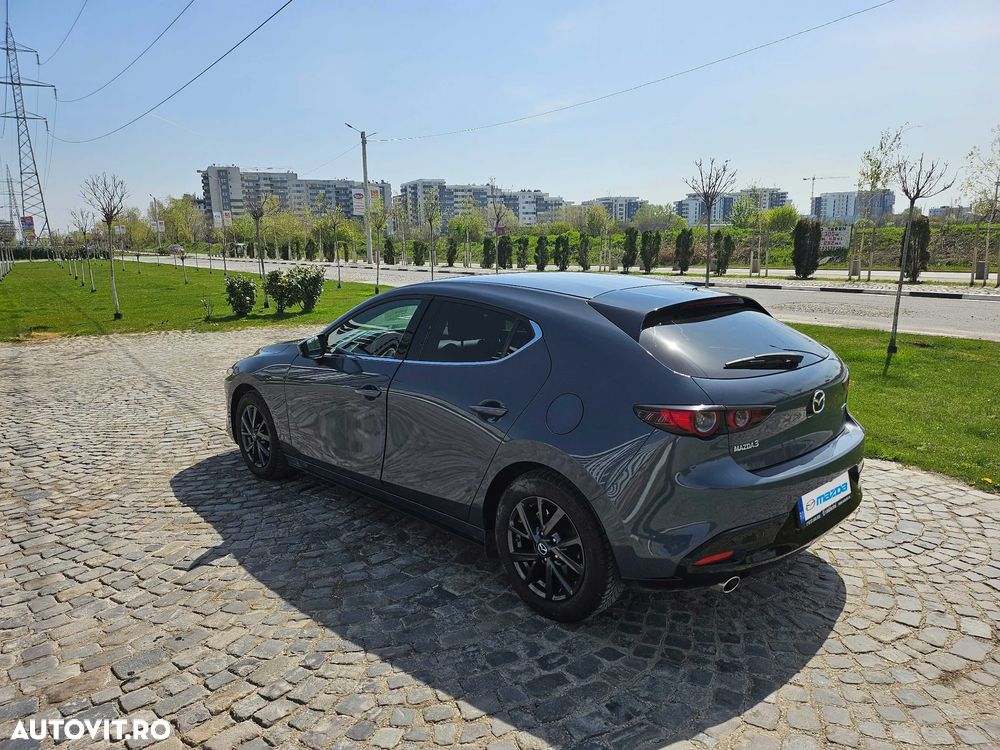 Mazda 3 - 1
