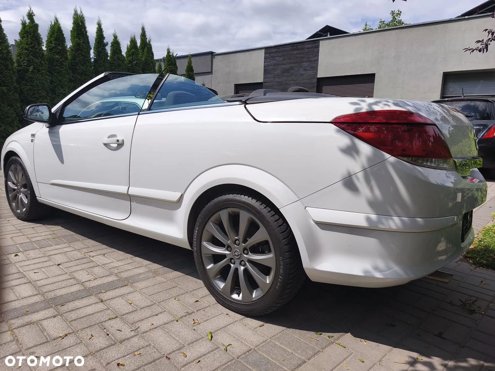 Opel Astra 1.8 Cosmo - 4