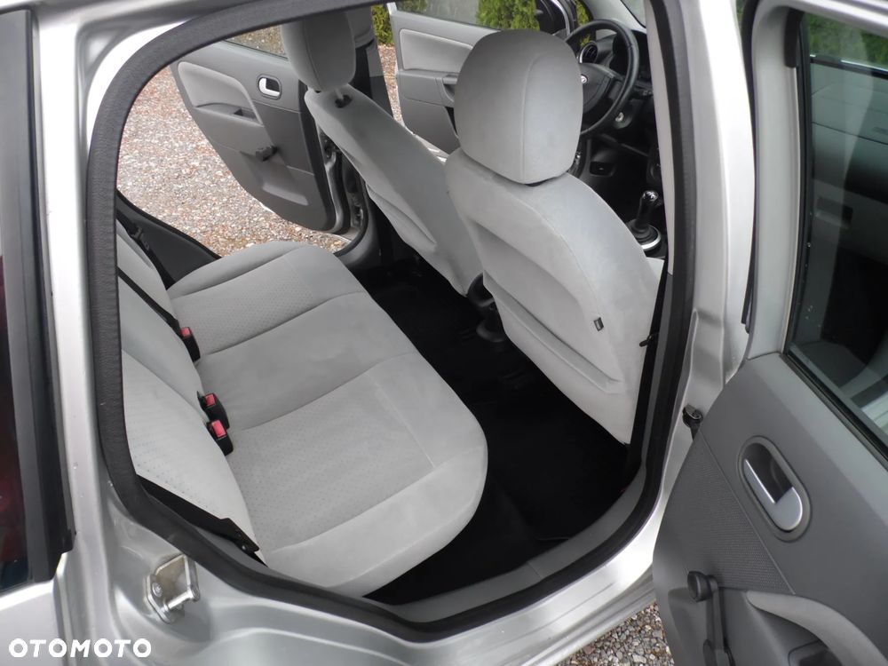 Ford Fiesta 1.4 Durashift-EST Ghia - 22