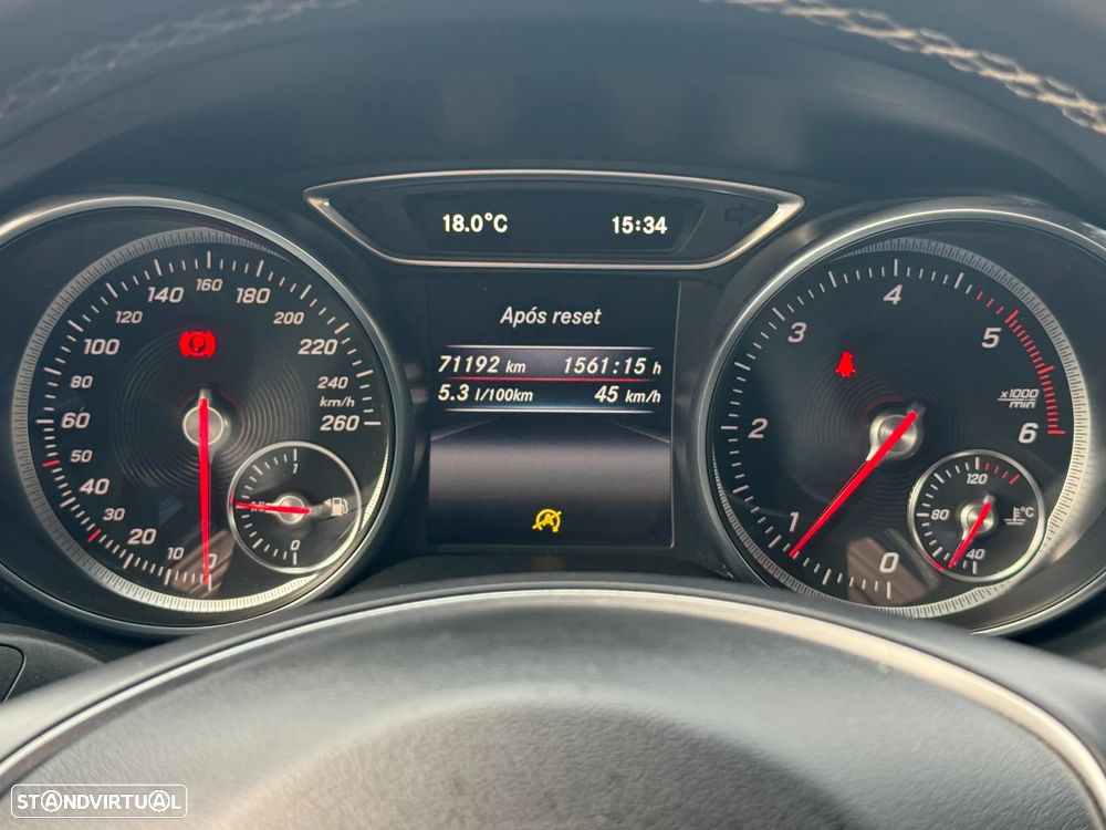 Mercedes-Benz CLA 180 d Shooting Brake Urban - 35