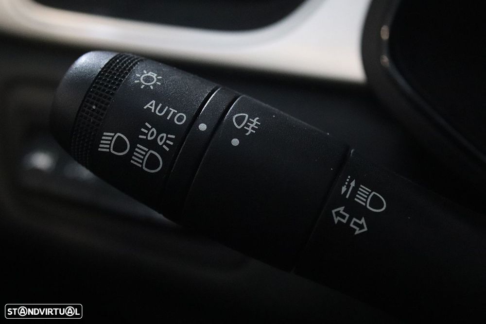 Renault Captur 1.0 TCe Techno — fotografia 17