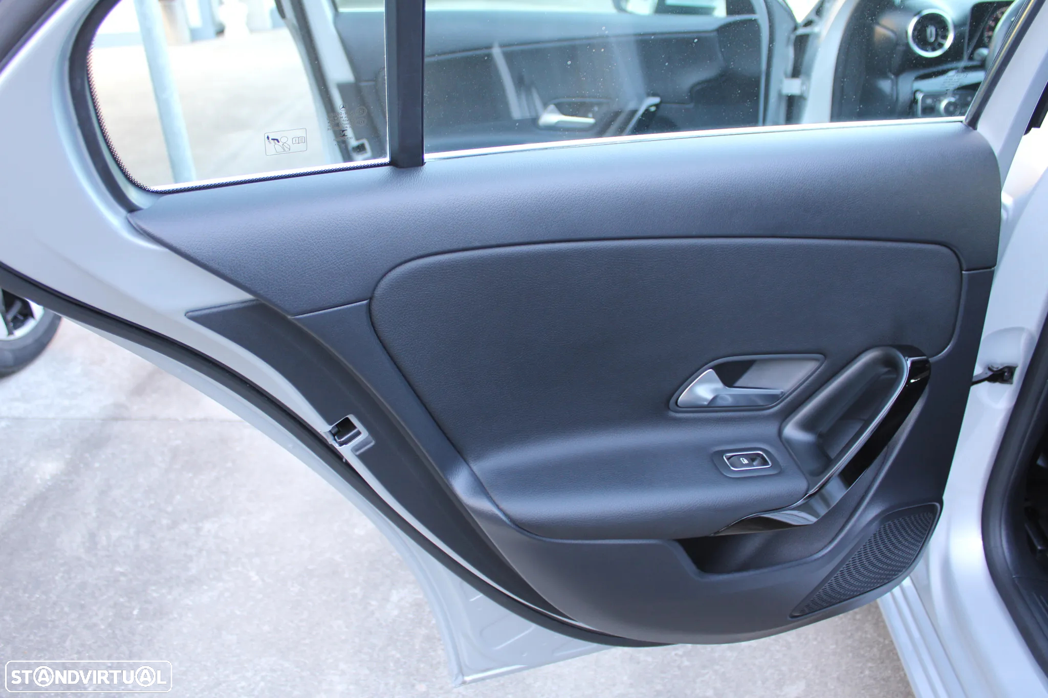 Mercedes-Benz A 180 d Style Plus Aut. - 46