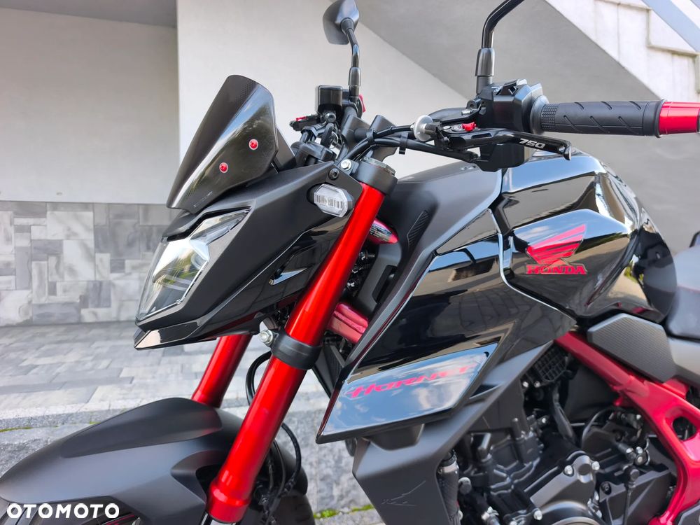 Honda Hornet - 35
