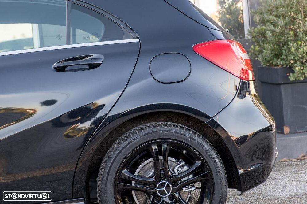 Mercedes-Benz A 180 - 25