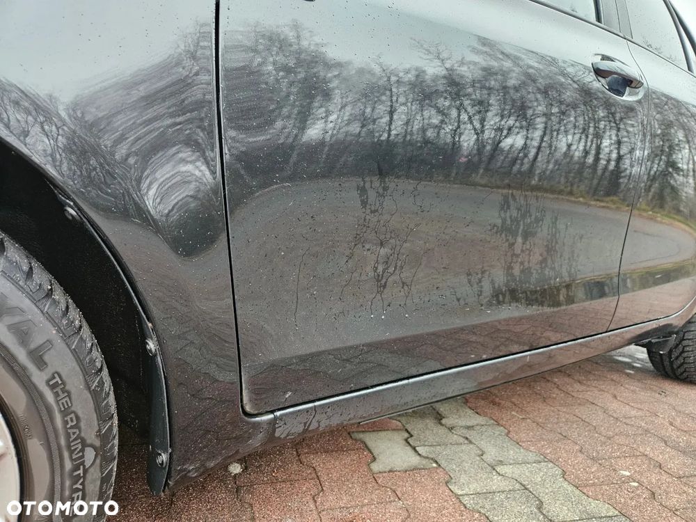 Toyota Yaris 1.33 Sol - 11