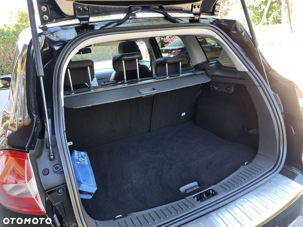 Ford Kuga - 23