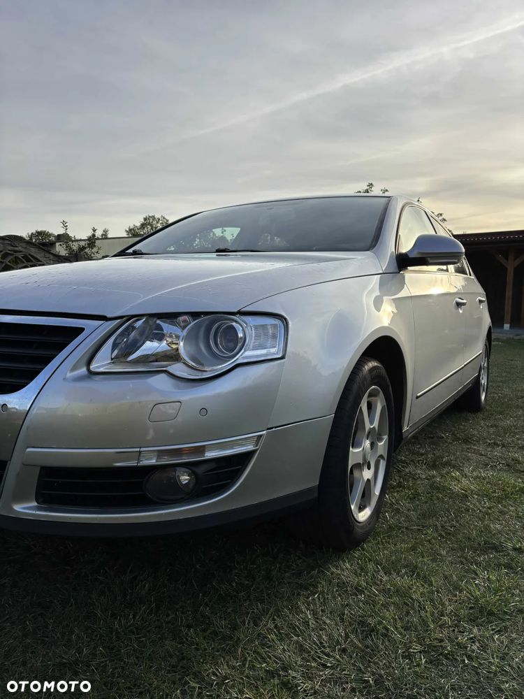 Volkswagen Passat - 5