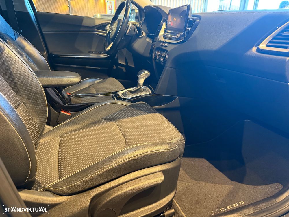 Kia XCeed 1.6 GDi PHEV First Edition - 28