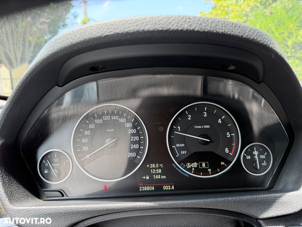 BMW Seria 3 320d Aut. Luxury Line - 8