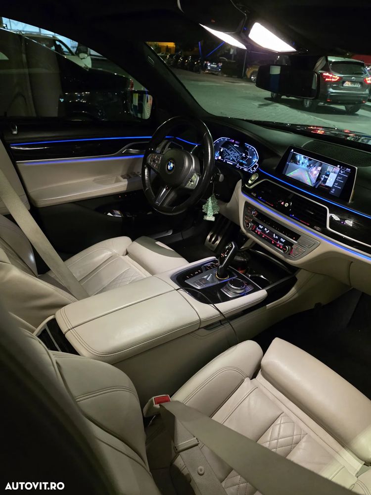 BMW Seria 7 745e - 10