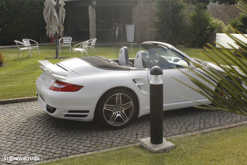 Porsche 911 (997) Turbo Cabriolet - 8