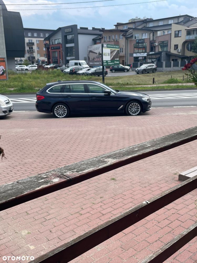 BMW Seria 5 2018 photo 4