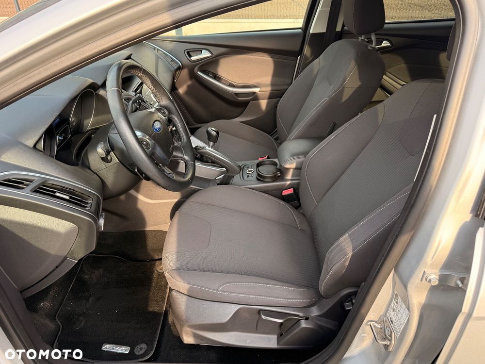 Ford Focus 1.6 EcoBoost Titanium - 19