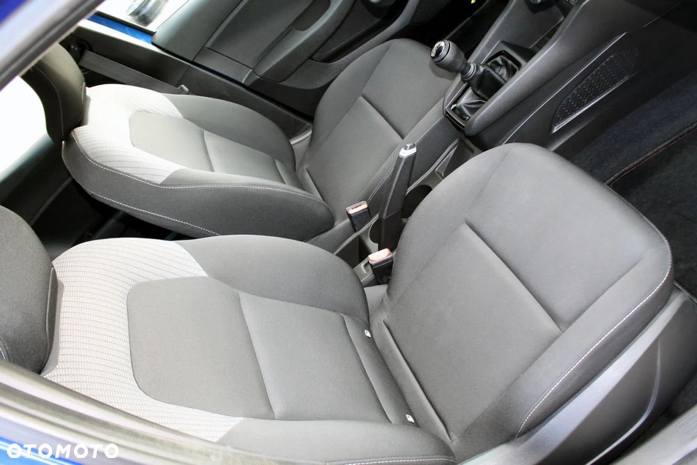 Mitsubishi Colt 1.0 BASIS - 13